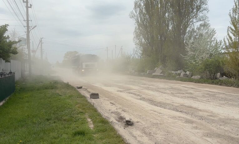 Новоселицька громада виділила ще 2,5 млн грн на ремонт доріг