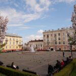 Скандал зі сходами на площі Філармонії в Чернівцях: у міськраді розповіли деталі