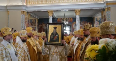 ПЦУ канонізувала митрополита Буковини Євгенія Гакмана: ким був видатний духовний лідер