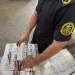 На Буковині митники викрили автоцистерну з контрабандними цигарками на понад 4,4 млн гривень