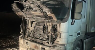 На Буковині судитимуть двох підлітків за підпал вантажівки та замах на вбивство водія