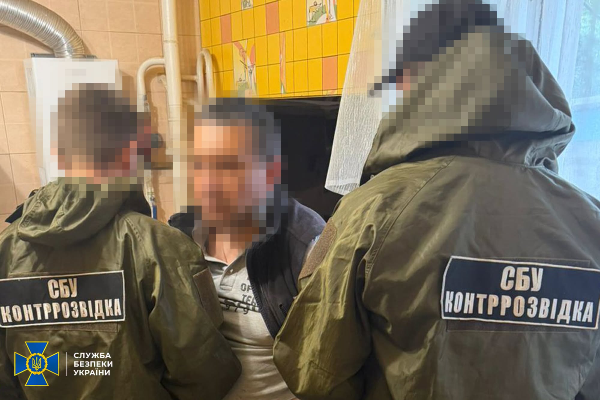 СБУ затримала агента ФСБ і ГРУ, який коригував удари по Слов’янську: операцію провели буковинські контррозвідники