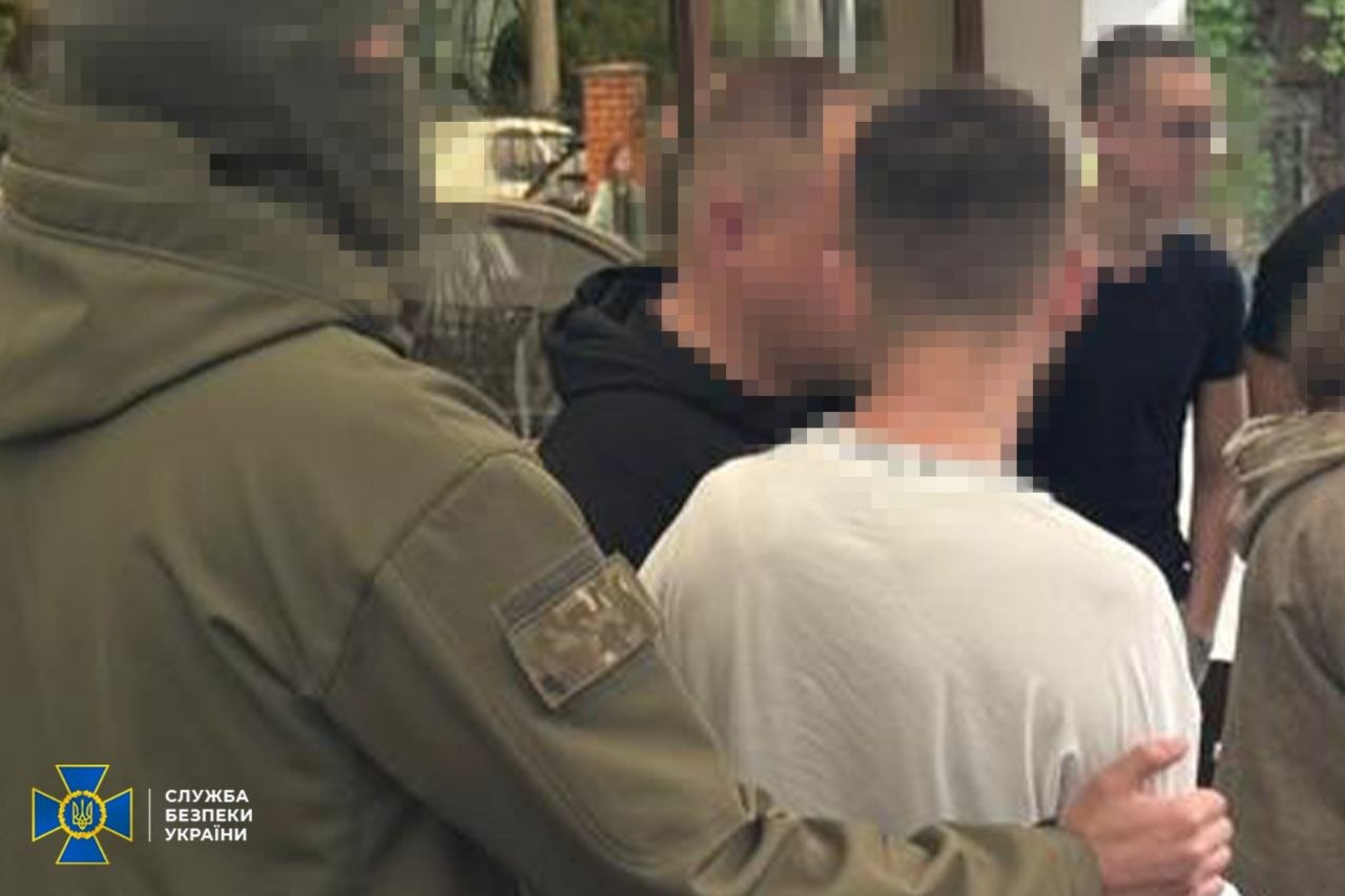 На Буковині затримали начальника відділу прикордонного загону за підозрою в переправленні ухилянтів за кордон