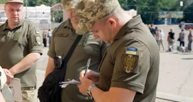 На Буковині суд оштрафував працівника ТЦК на 17 тисяч гривень через помилки під час мобілізації