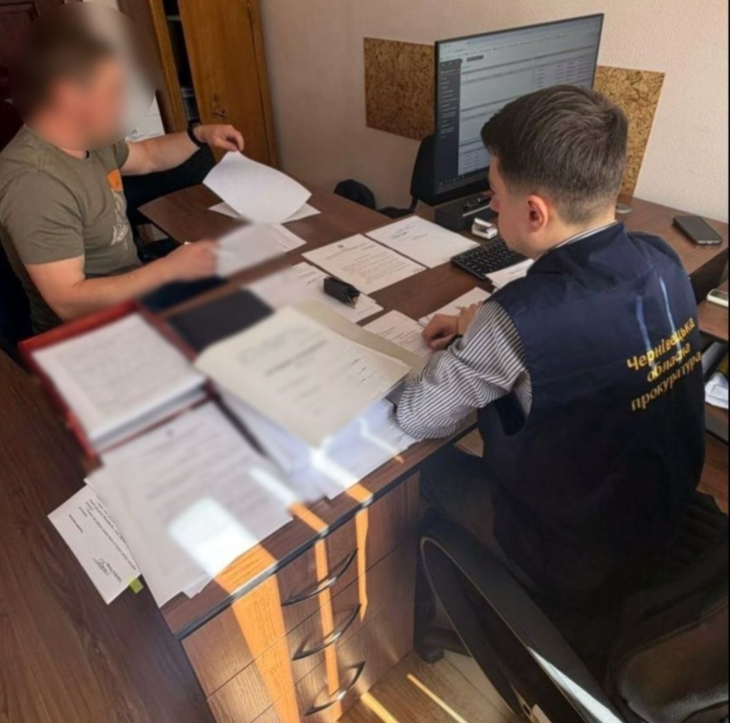 На Буковині викрили розтрату понад 6,5 млн грн на закупівлі протиожеледної суміші
