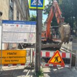 У Чернівцях на вулиці Вірменській будують водопровідну камеру: рух транспорту частково обмежено