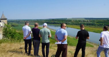 У Хотині обговорили критичне обміління Дністра: Україна та Молдова шукатимуть спільні рішення