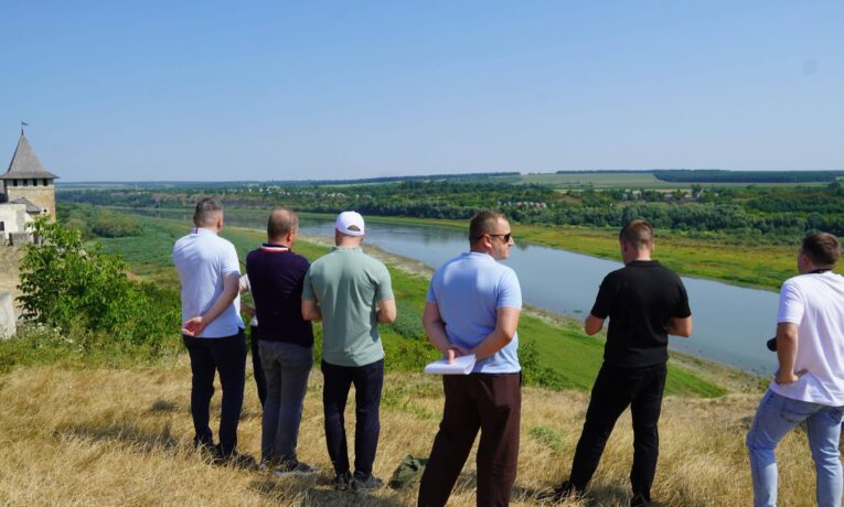 У Хотині обговорили критичне обміління Дністра: Україна та Молдова шукатимуть спільні рішення