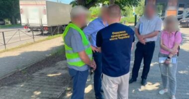 У Чернівцях експосадовиці повідомили про підозру через незаконну реєстрацію нерухомості