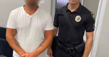У Чернівцях чоловіку повідомили про підозру після побиття військовослужбовця на Соборній площі