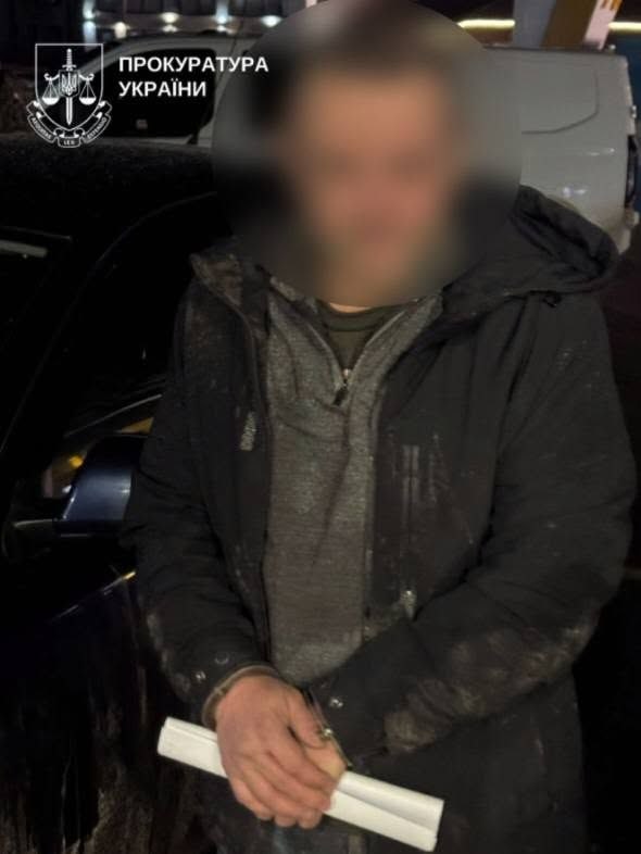 На Буковині судитимуть чоловіка, який кинув гранату в поліцейських