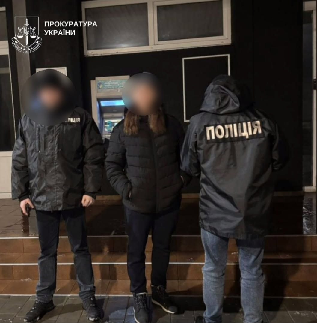 На Буковині псевдоволонтерка виманювала гроші у родин зниклих безвісти військових