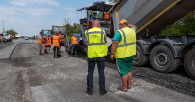 На Буковині оновлюють кільцеву розв’язку на дорозі Н-03 поблизу Хотина