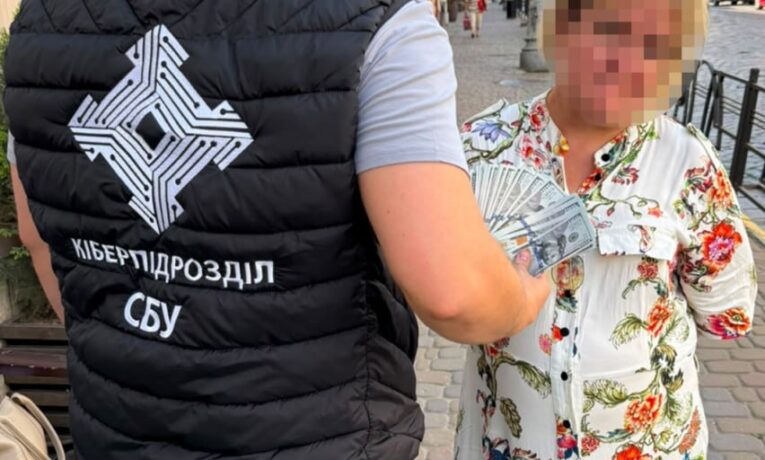 У Чернівцях працівницю дитсадка підозрюють в оформленні інвалідності за $10 тисяч