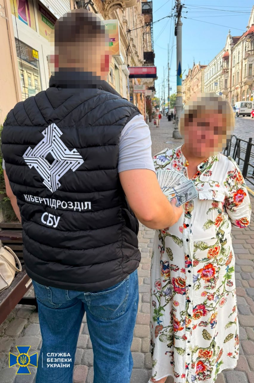 У Чернівцях працівницю дитсадка підозрюють в оформленні інвалідності за $10 тисяч