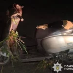 На Буковині 23-річний чоловік потрапив у лікарню після падіння зі скутера