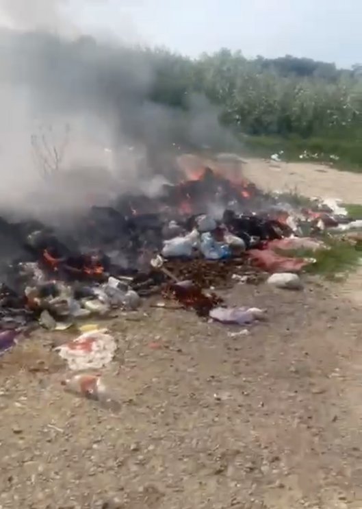 На Буковині сільраду оштрафували через сміття, яке горіло біля кордону з Румунією