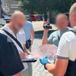 У Чернівцях інструктору автошколи повідомили про підозру через хабар за посвідчення водія