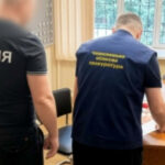 На Буковині судитимуть адвоката та двох спільників за ввезення авто під виглядом гуманітарної допомоги