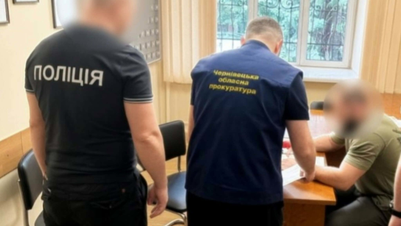 На Буковині судитимуть адвоката та двох спільників за ввезення авто під виглядом гуманітарної допомоги