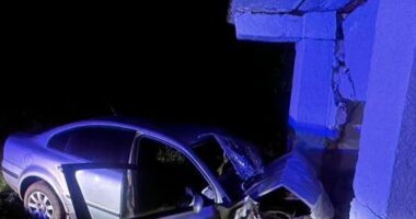 На Буковині п’яний водій врізався в зупинку: загинув пасажир