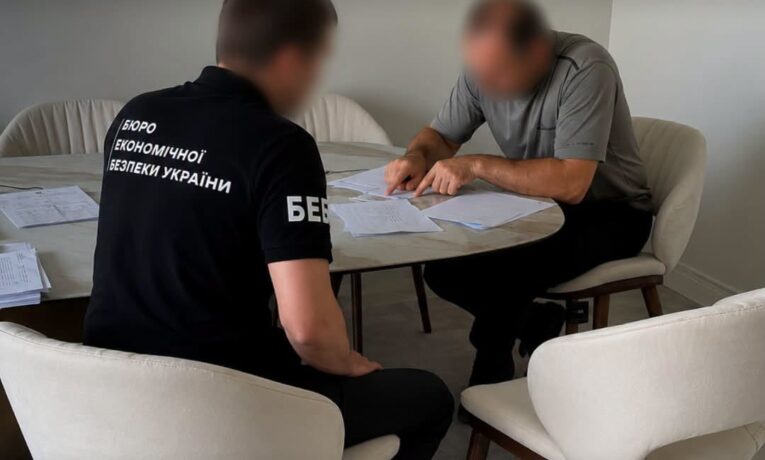 На Буковині посадовця втретє судитимуть за розтрату: державну продукцію продавали дешевше ринку