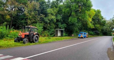 На дорогах Буковини ремонтують ями та оновлюють дорожню інфраструктуру