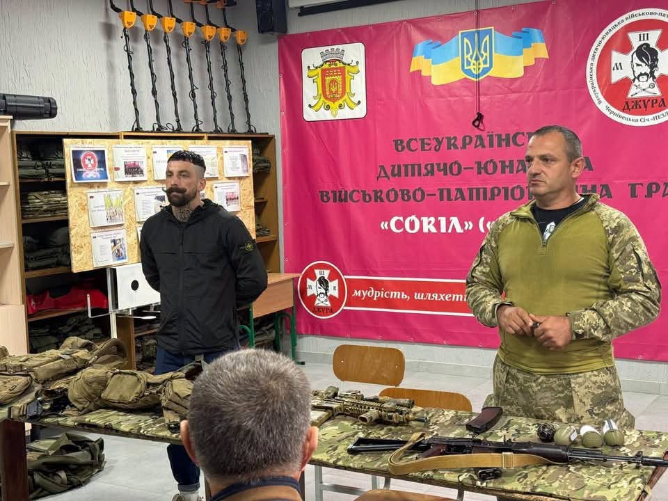 На Буковині розпочали практичну підготовку викладачів дисципліни «Основи національного спротиву»