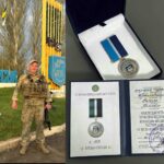 Захисника із Сокирянської громади відзначили військовою нагородою