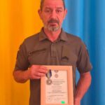 Захисник зі Сторожинецької громади отримав відзнаку від Головнокомандувача ЗСУ