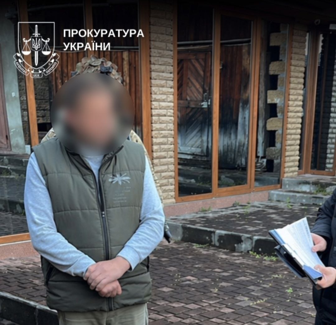 На Буковині двох підприємців обвинувачують у контрабанді деревини до Молдови